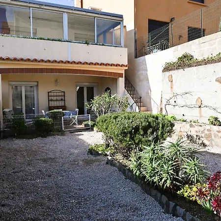 De 2 Chambres A A 300 M De La Plage Avec Jardin Clos Et Wifi Port Vendres